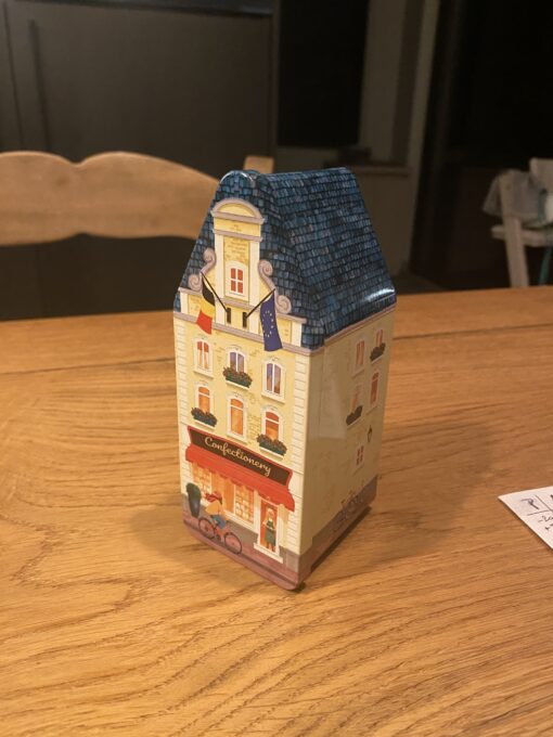 S006 Small House "Confectionery" - Image 2
